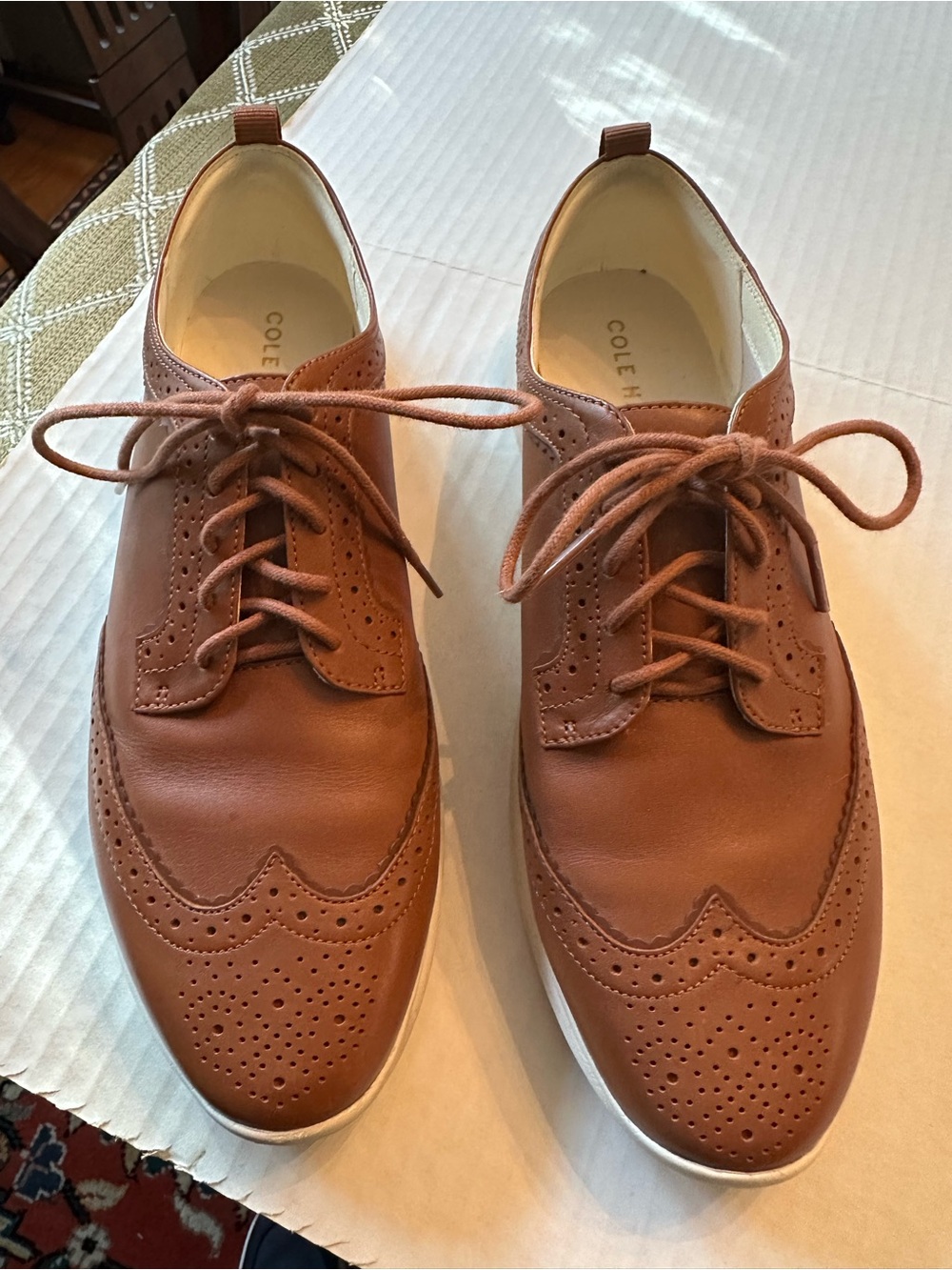 Cole Haan women’s  brown wingtip Oxford shoes 8B